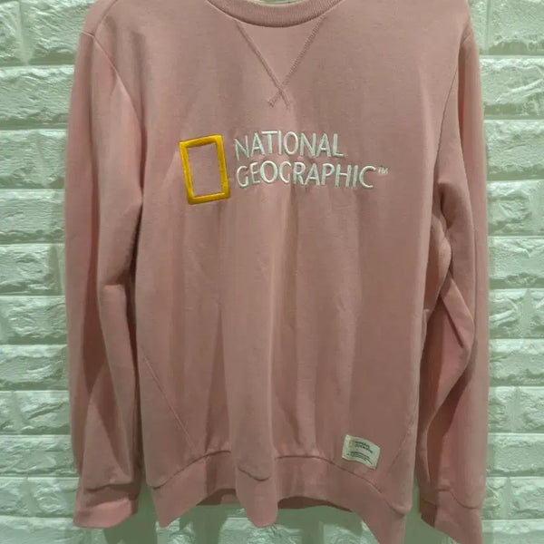 [BUNJANG] National Geographic Pink Sweatshirt / 내셔널지오그래픽 맨투맨 핑크