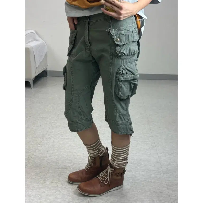 [BUNJANG] Twenty Works Khaki Low-Rise Cargo Capri Pants / 일본빈티지 카키 로우라이즈 카고 카프리팬츠 반바지 y2k