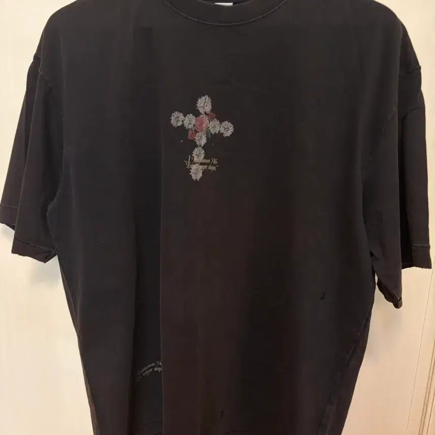 [BUNJANG] Politeru Floral Cross Black Size 4 / 폴리테루 플로럴 크로스 블랙 4