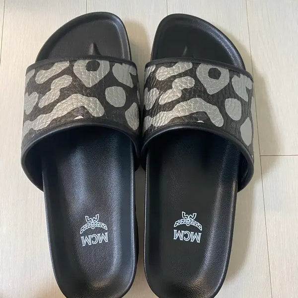[BUNJANG] MCM Leopard Pattern Slippers Black / MCM 레오파드 패턴 슬리퍼 블랙