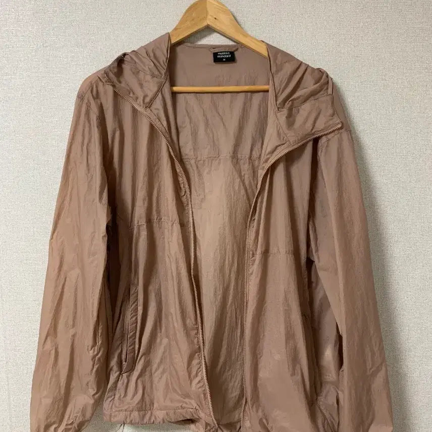 [BUNJANG] Musinsa Standard Lightweight Packable Windbreaker Jacket Desert Pink / 무신사 스탠다드 [시티 레저] 라이트웨이트 패커블 윈드브레이커 재킷 [데저트 핑크]