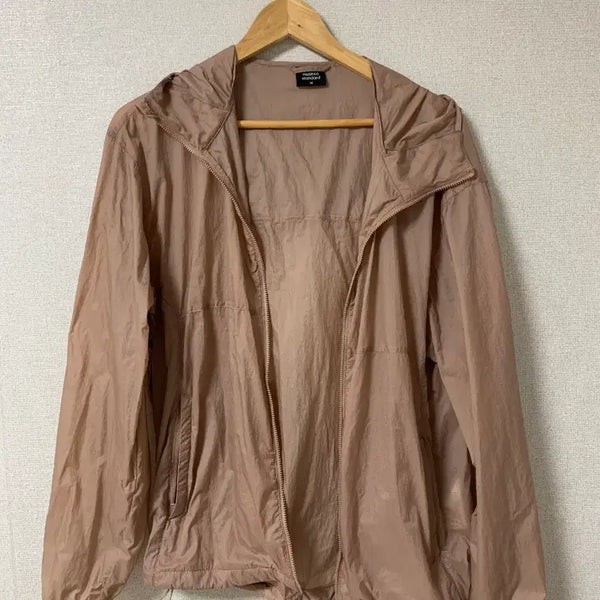 [BUNJANG] Musinsa Standard Lightweight Packable Windbreaker Jacket Desert Pink / 무신사 스탠다드 [시티 레저] 라이트웨이트 패커블 윈드브레이커 재킷 [데저트 핑크]