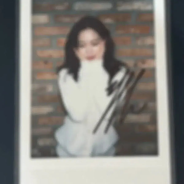 [BUNJANG] ITZY Ryujin Signed Polaroid / ITZY tunnel vision 있지 류진 싸인폴라 양도