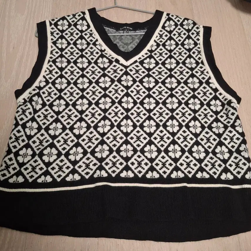 [BUNJANG] Plastic Island Pattern Knit Vest M / 플라스틱 아일랜드 패턴 니트 조끼 M사이즈