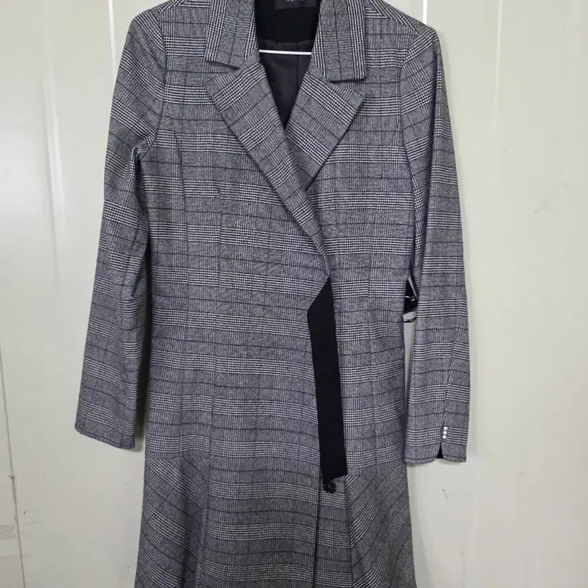 [BUNJANG] Roem Check Pattern One-Piece Jacket Size 55 / Roem 체크 패턴 원피스 자켓 55