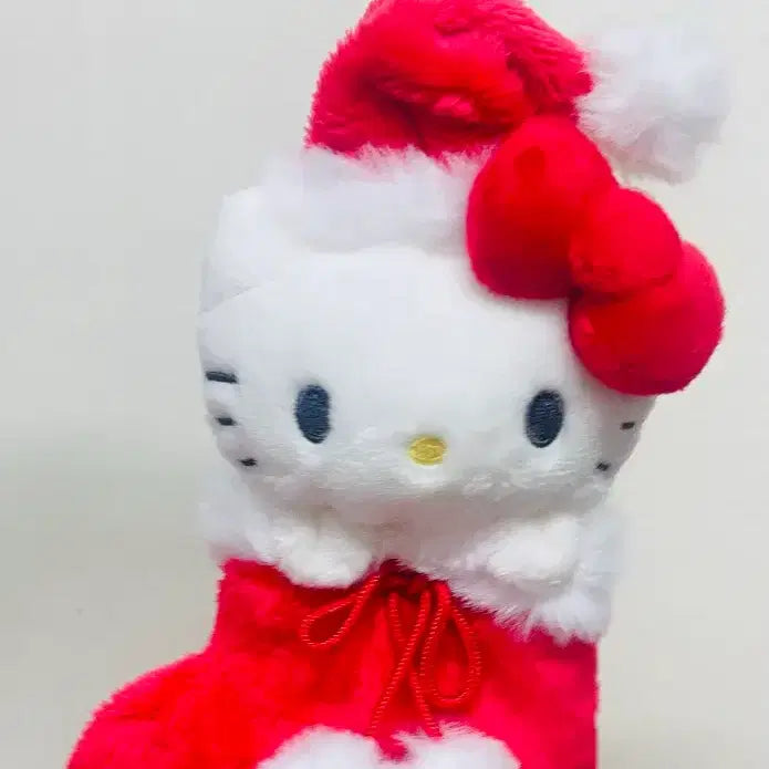 [BUNJANG] Hello Kitty Santa Christmas Sock Keychain / 헬로키티 산타 크리스마스 양말 키링