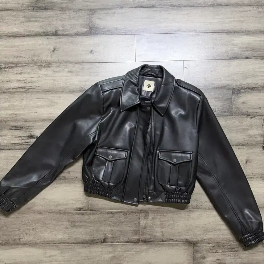 [BUNJANG] The Garment Faux Leather Bomber Jacket / 더가먼트 페이크레더 봄버 자켓