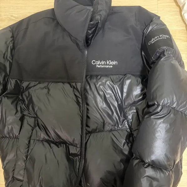 [BUNJANG] Calvin Klein Performance Padded Jacket Black / 캘빈클라인 퍼포먼스 패딩 블랙