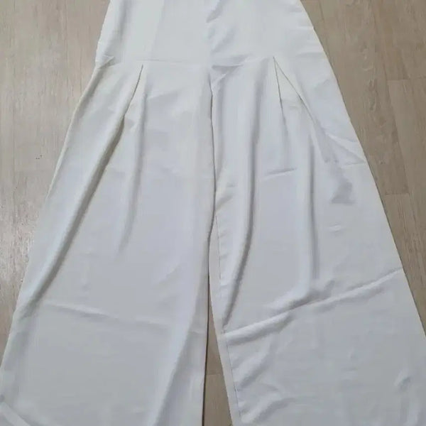 [BUNJANG] White Wide Pintuck Slacks Pants / 화이트 와이드 슬랙스 핀턱 바지