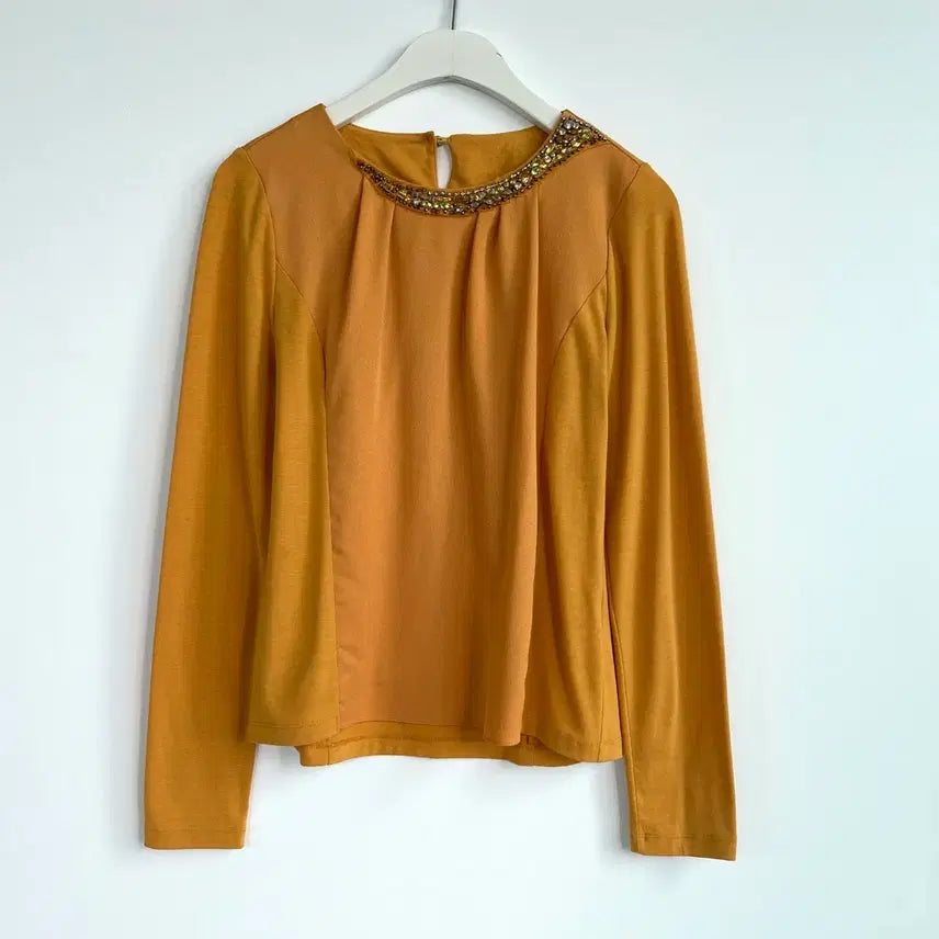 [BUNJANG] COMPAGNA Mustard Beaded Blouse / COMPAGNA 머스타드 비즈 장식 블라우스
