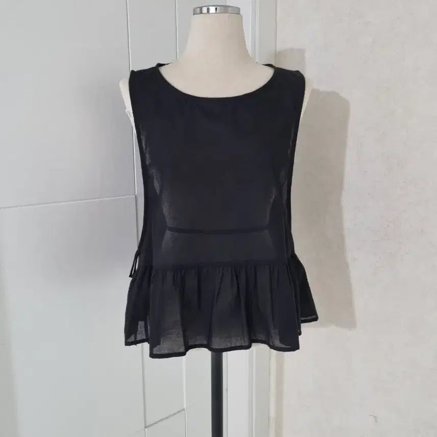 [BUNJANG] Frill Vest Blouse (Free Size, Black) / 프리 프릴베스트블라