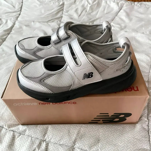 [BUNJANG] New Balance Breeze Metallic Silver SD2202SI2 / 뉴발란스 브리즈 메탈릭 실버 230 SD2202SI2