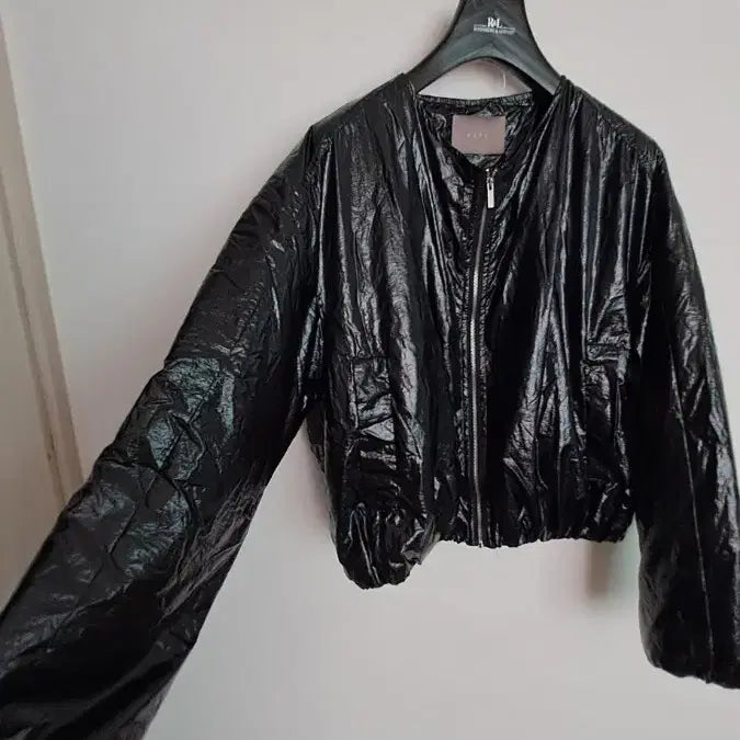[BUNJANG] KATE Black Cropped Jacket Size 95 / KATE 블랙 크롭 자켓 95사이즈