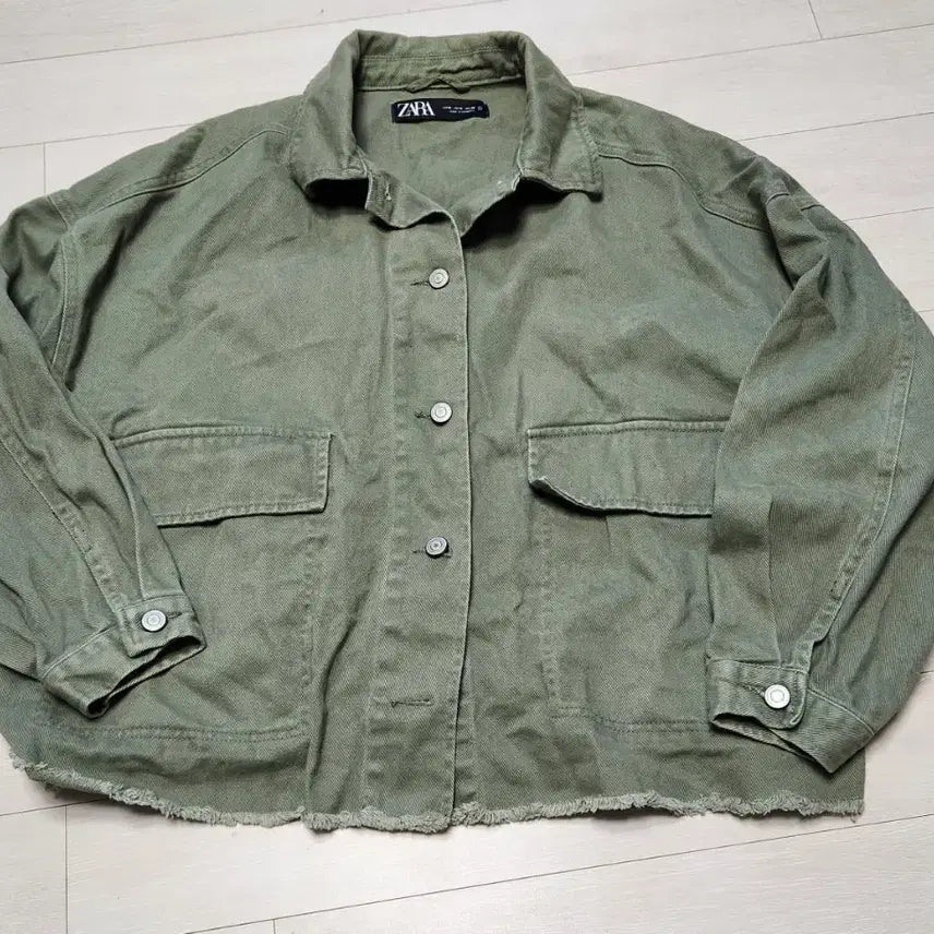 [BUNJANG] ZARA Oversized Khaki Denim Jacket / ZARA의 매력적인 카키색 오버핏 데님 자켓free