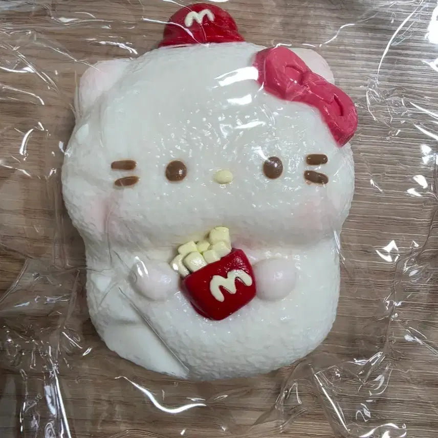 [BUNJANG] McDonald's x Hello Kitty Squishy Toy / 키티 맥날 말랑이