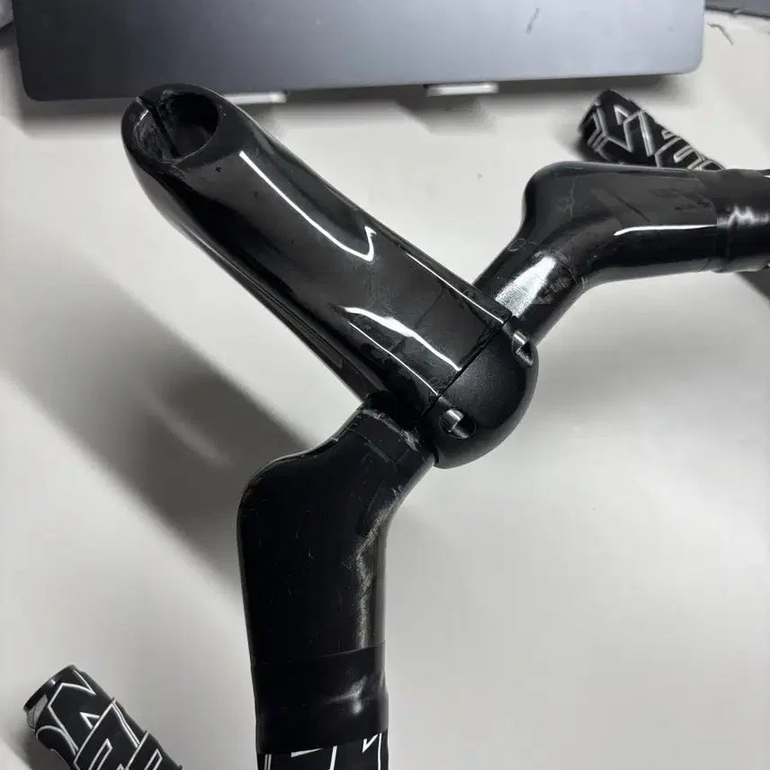 [BUNJANG] Belleville Carbon Handlebar Set / 벨로빌드 카본 핸들셋