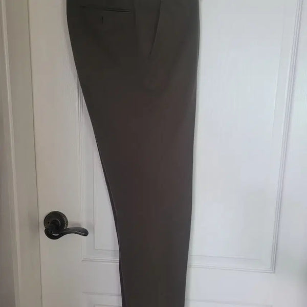[BUNJANG] Uniqlo Kando Pants Khaki 82cm / 유니클로 감탄팬츠 82cm 카키