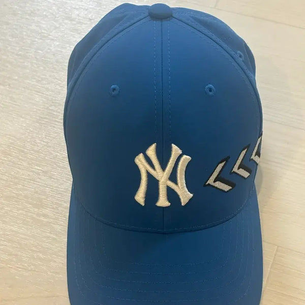 [BUNJANG] MLB New York Yankees Baseball Cap / MLB 뉴욕양키스 모자