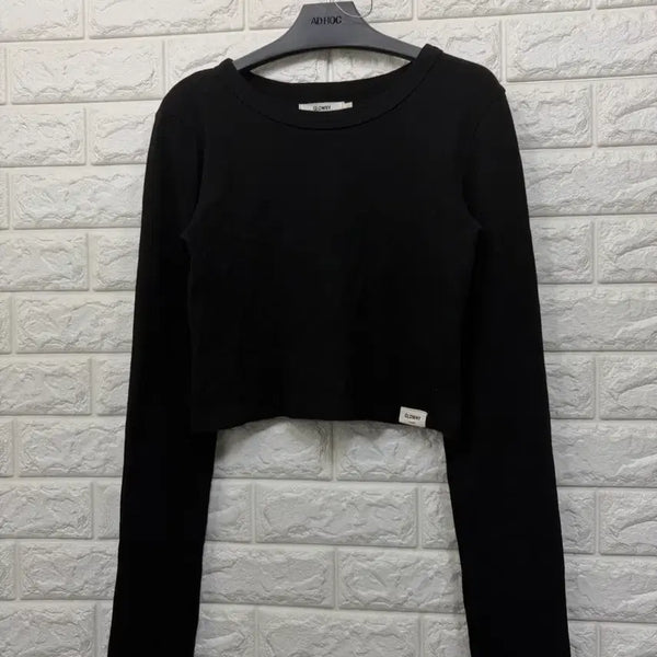 [BUNJANG] Glowny Cropped Long Sleeve L / 글로니 크롭 롱슬리브 L