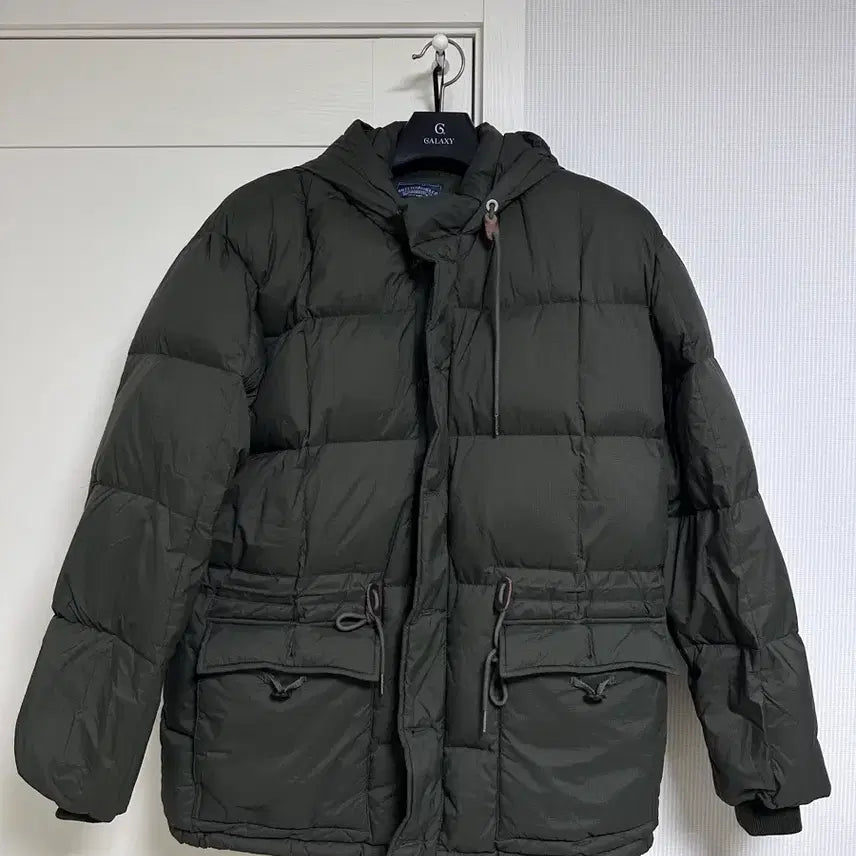 [BUNJANG] Outstanding Karakoram Padded Jacket Olive Green / 아웃스탠딩 카라코람 구스 다운