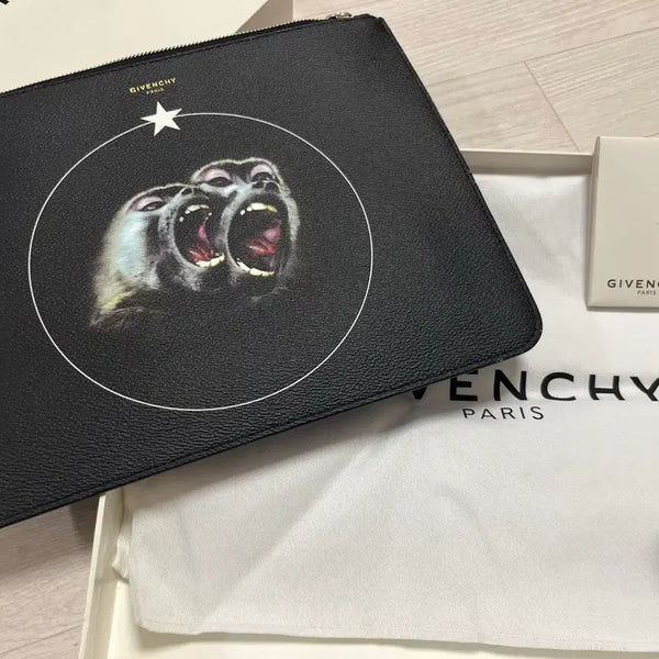 [BUNJANG] Givenchy Leather Clutch Bag / 지방시 클러치