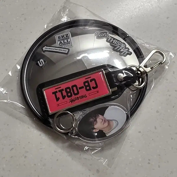 [BUNJANG] Stray Kids Changbin This & That Truck Version Keychain / 스트레이키즈 스키즈 this&that 트럭버전 창빈 키체인