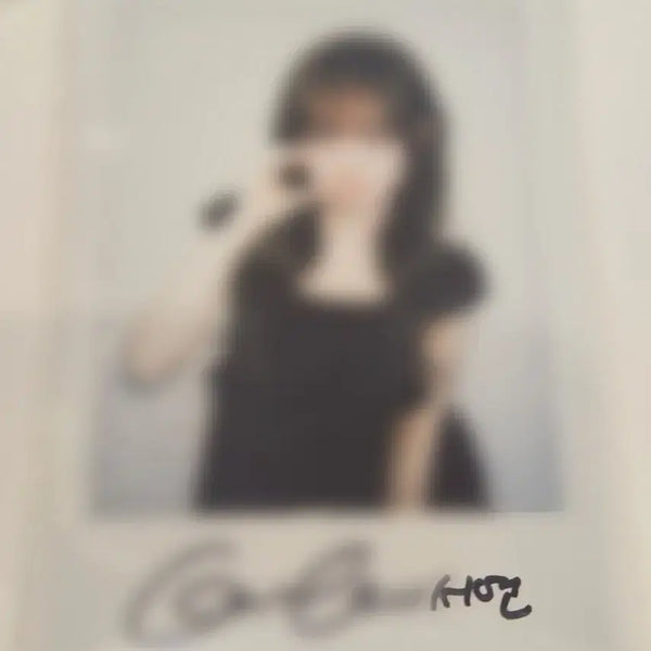 [BUNJANG] tripleS Yoon Seoyeon Signed Polaroids / 트리플에스 윤서연 싸인 폴라 tripleS 서연 SEOYEON