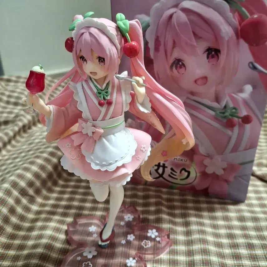 [BUNJANG] Sakura Miku Maid Figure / 사쿠라미쿠 메이드 피규어