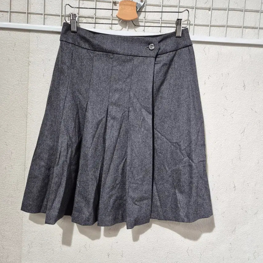 [BUNJANG] A.P.C. Grey Pleated Mini Skirt / 아페쎄 그레이 플리츠 미니스커트