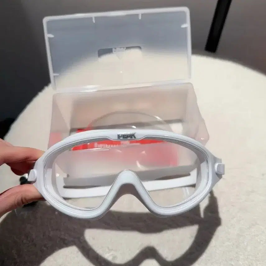 [BUNJANG] White Wide View Swimming Goggles / 흰색 넓은 시야 수경