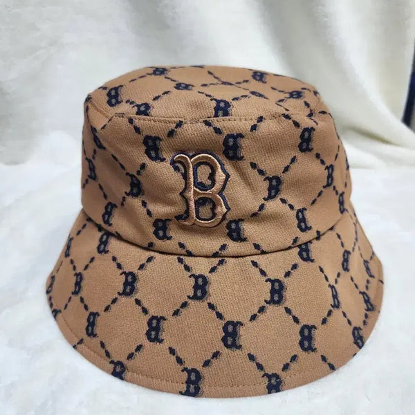 [BUNJANG] MLB Boston Red Sox Logo Bucket Hat Beige / MLB 보스턴 레드삭스 로고 벙거지 모자 베이지