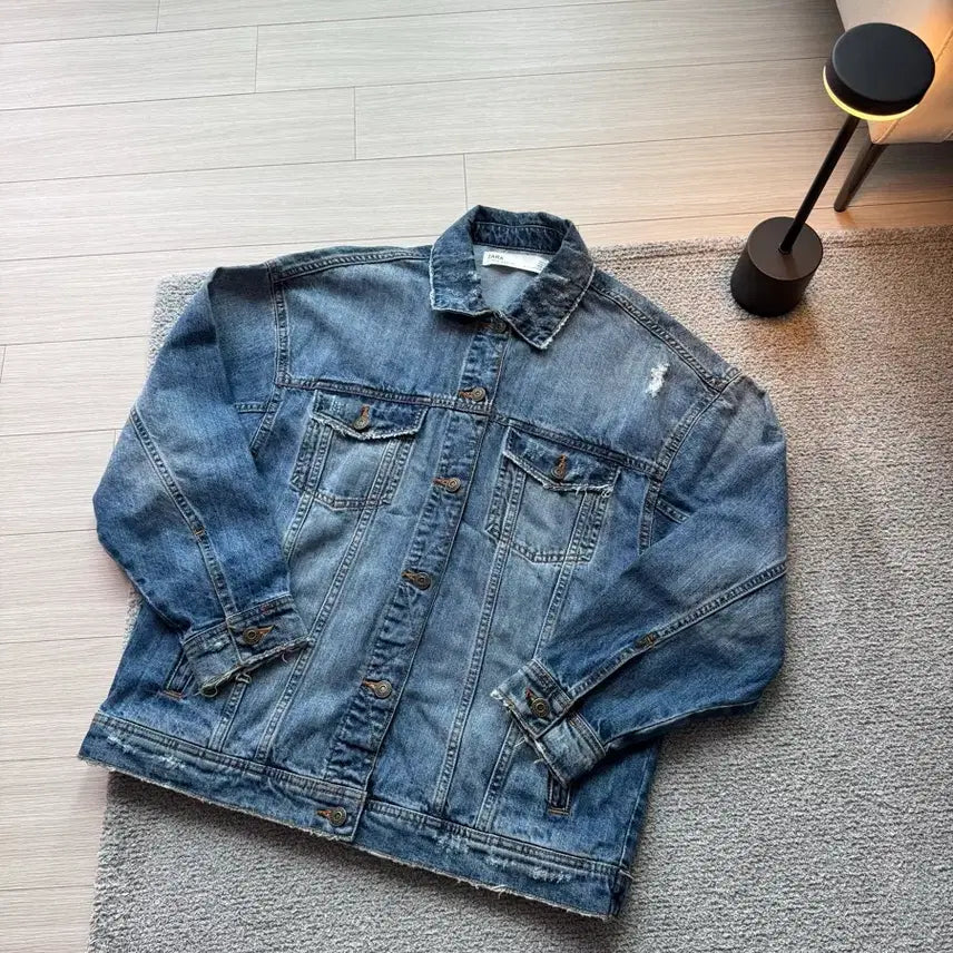 [BUNJANG] ZARA Denim Jacket Women's Size M / 자라 ZARA 데님 자켓