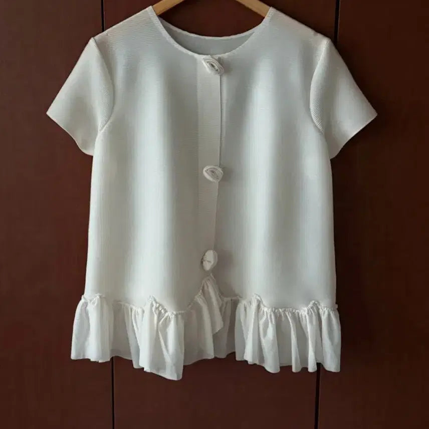 [BUNJANG] White Pleated Frill Blouse / 플리츠 프릴 블라우스
