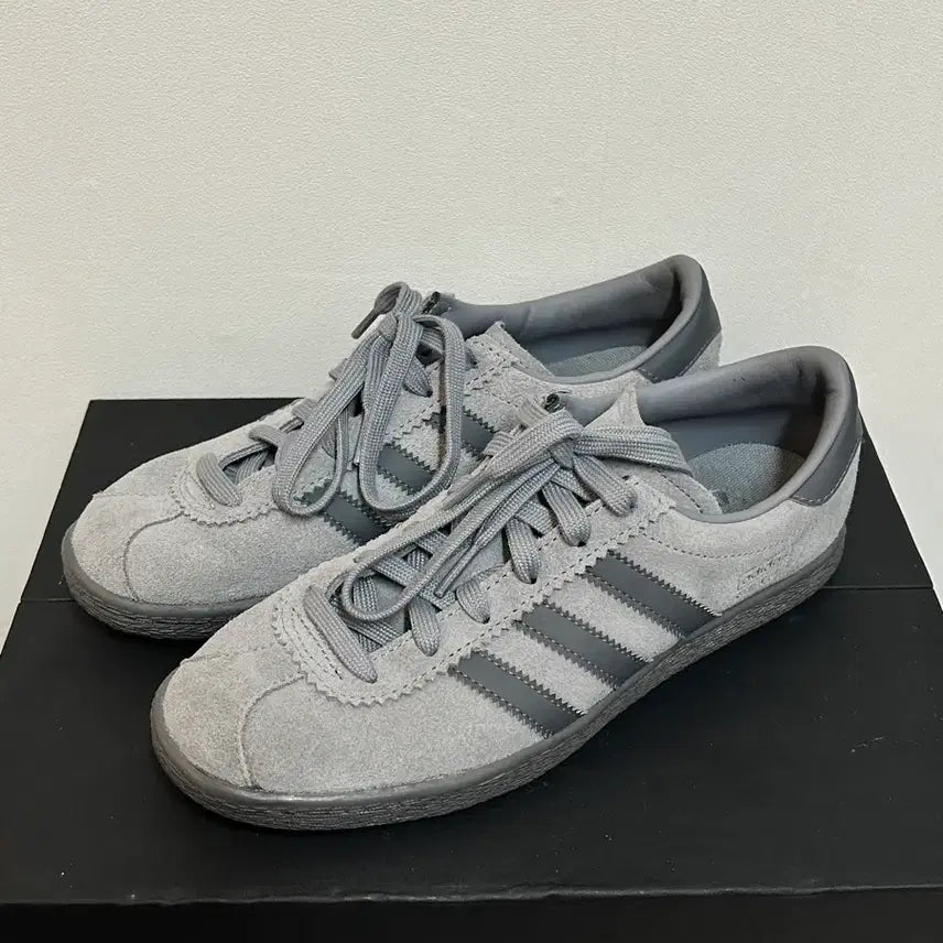 [BUNJANG] Adidas Stadt Grey Sneakers 250 / 아디다스 슈타트 그레이 운동화 250