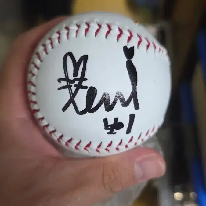 [BUNJANG] Hanwha Eagles Kim Bo-mi Cheerleader Signed Baton / 한화이글스 김보미 치어리더 싸인봉