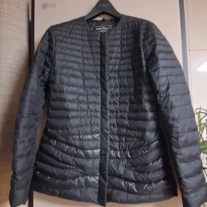 [BUNJANG] Salvatore Ferragamo Goose Down Lightweight Padded Jacket / 페라가모 구스다운 경량패딩