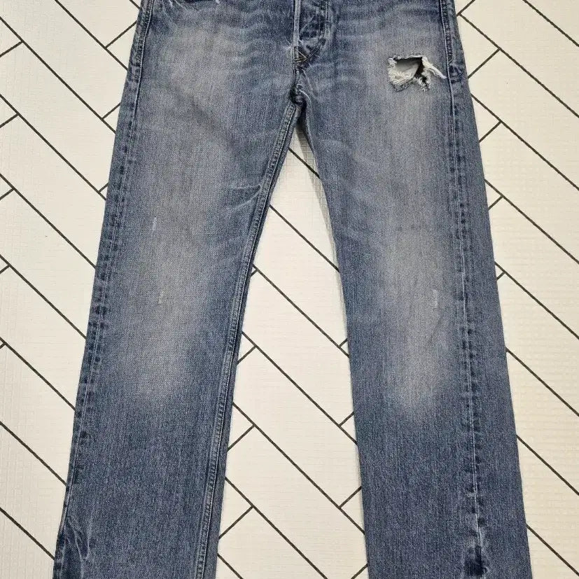 [BUNJANG] Diesel x Adidas Collaboration Denim Jeans / 디젤 x 아디다스 콜라보 정품 데님청바지.  싸이즈 32