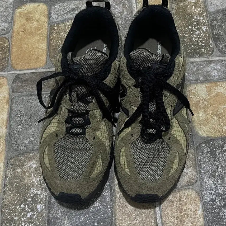 [BUNJANG] New Balance 610 Sneakers (285) / 뉴발란스 케일 610 285