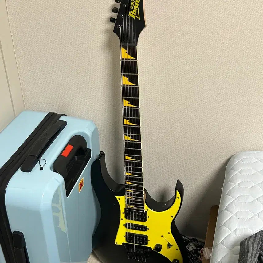 [BUNJANG] Ibanez Electric Guitar / 아이바네즈 일렉기타 팔아용