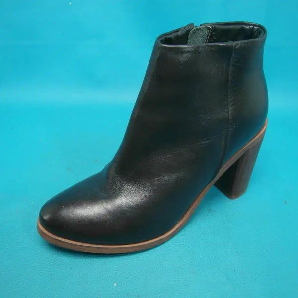 [BUNJANG] Spenco High Heel Zip-Up Ankle Boots (Size 235) / 235/pu6-674/슈펜 하이힐 집업 앵클부츠/구제특별시