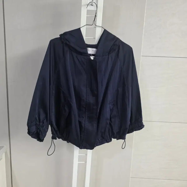 [BUNJANG] LIVE HOT STUFF Navy Hooded Windbreaker Jacket / 'LIVE HOT STUFF 네이비 후드 바람막이