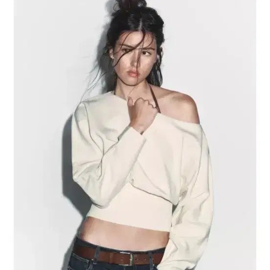 [BUNJANG] Zara Unbalanced Cotton Sweatshirt Ivory / 자라 언밸런스 코튼 스웻셔츠 아이보리 정가55,900원