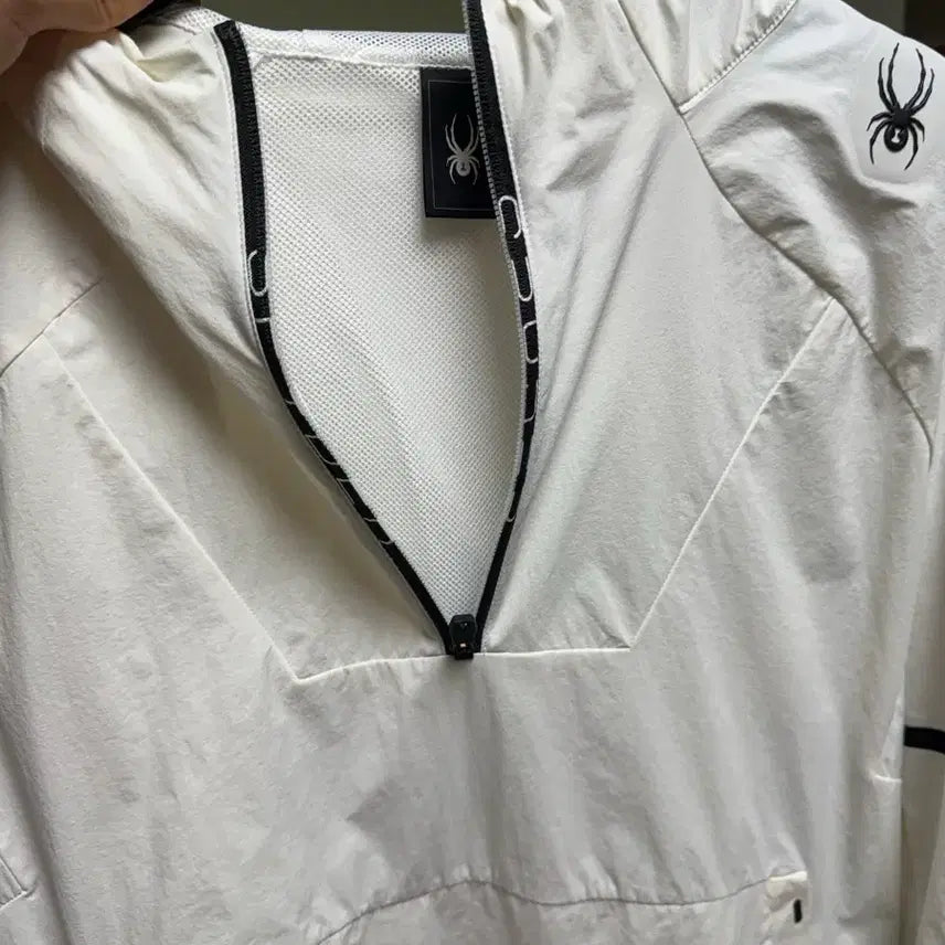 [BUNJANG] Spider Windbreaker Jacket / 스파이더 바람막이