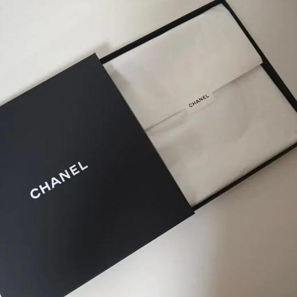 [BUNJANG] Chanel Scarf Box / 샤넬 스카프 박스 (26.5x26.5x2) @ 샤넬박스 @ 샤넬상자