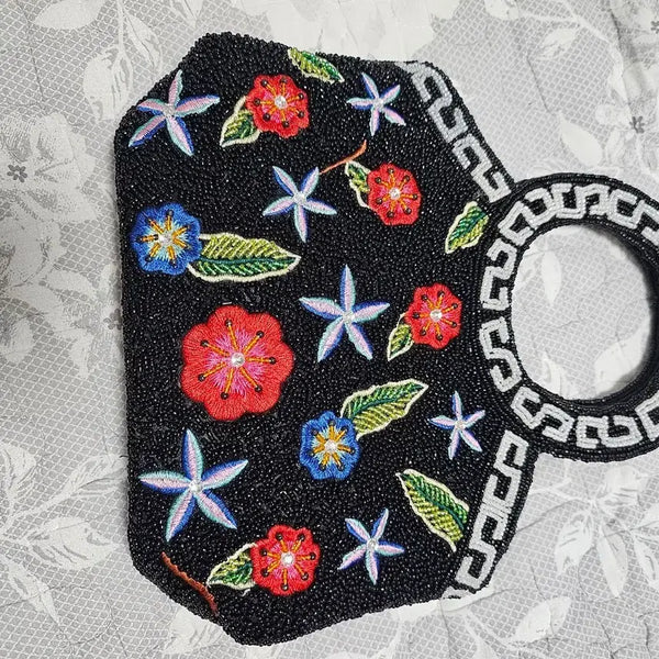 [BUNJANG] Beaded Flower Embroidered Handbag / 비즈 가방 플라워 자수 핸드백 가로24 세로 손잡이까지 27 폭7 새상품