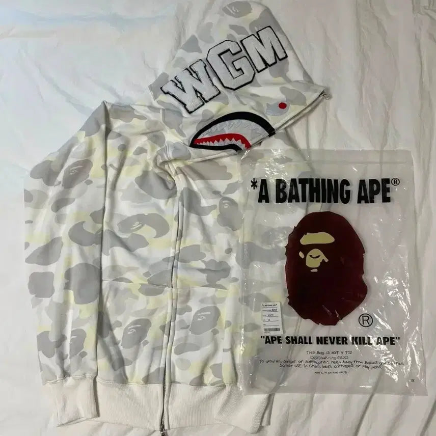 [BUNJANG] BAPE Camo Zip-Up Hoodie / 베이프 카모 후드집업 WGM