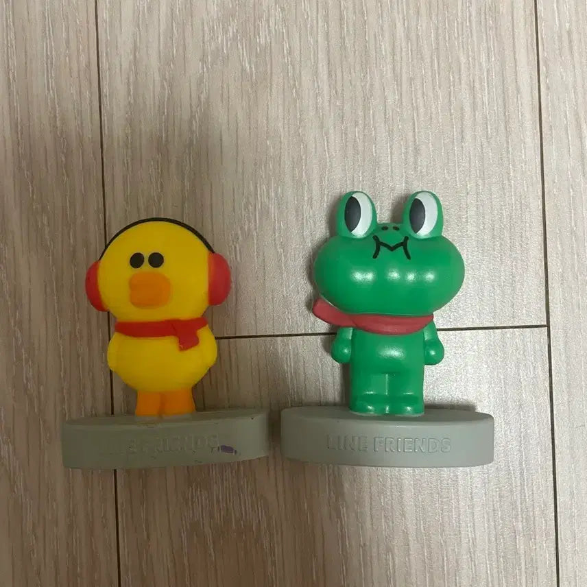 [BUNJANG] Line Friends Sally & Brown Figure Set / 라인프렌즈 샐리 브라운 피규어 세트