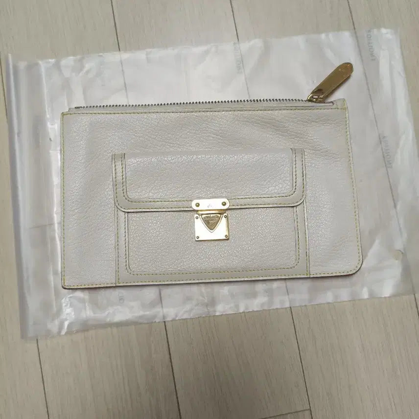 [BUNJANG] Louis Vuitton Suhali Clutch / (정품)루이비통 수할리 클러치