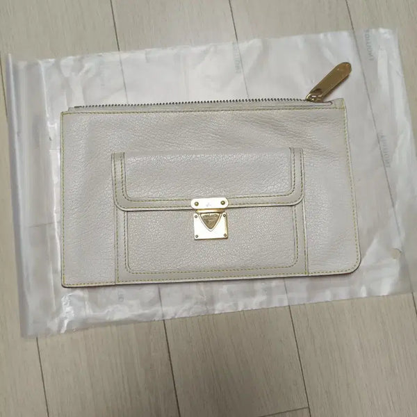 [BUNJANG] Louis Vuitton Suhali Clutch / (정품)루이비통 수할리 클러치