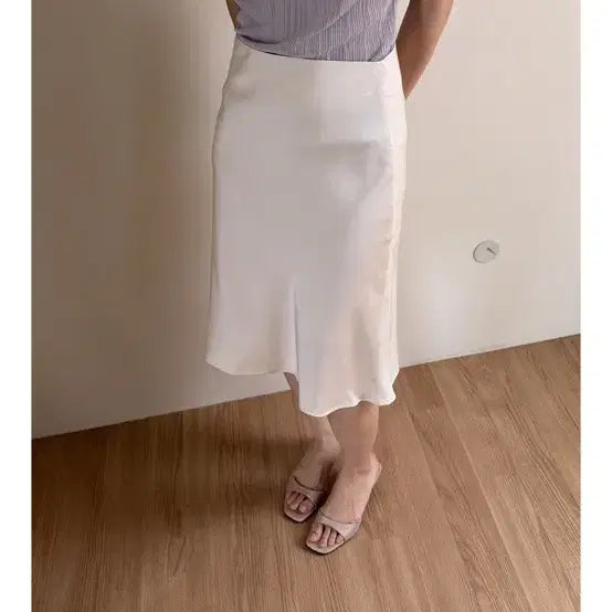 [BUNJANG] Nude Classic Satin Skirt / 누드클래식 새틴 스커트